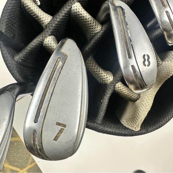 Adams Golf Men’s Hybrid #3- PW Golf Club in Silver and Black - Picture 7 of 15